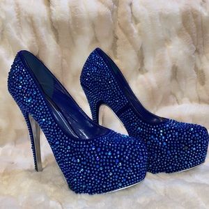 Blue Heels